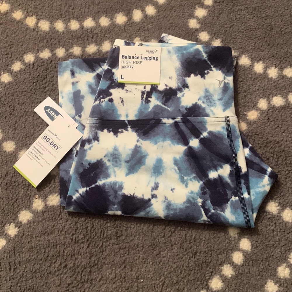 TAGS!!!! Never worn blue tie dye womens Old Navy leggings!!!!